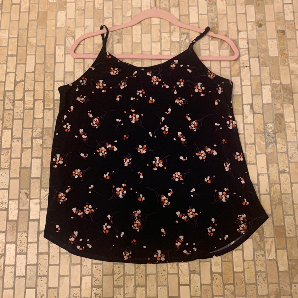 Kaileigh navy blue floral prints, tank top size medium - Picture 1 of 4